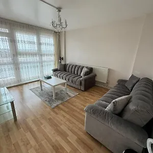 2-bedrooms-skyline-view-3-beds-and-balcony.brighton-hotels-england.com/